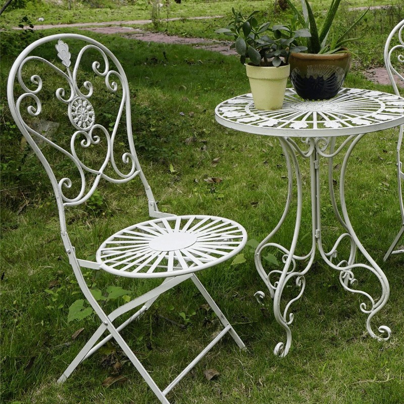 طاولة وكراسي حديدية فرنسية عتي - مراجعة Outdoor Furniture Cafe وسعره