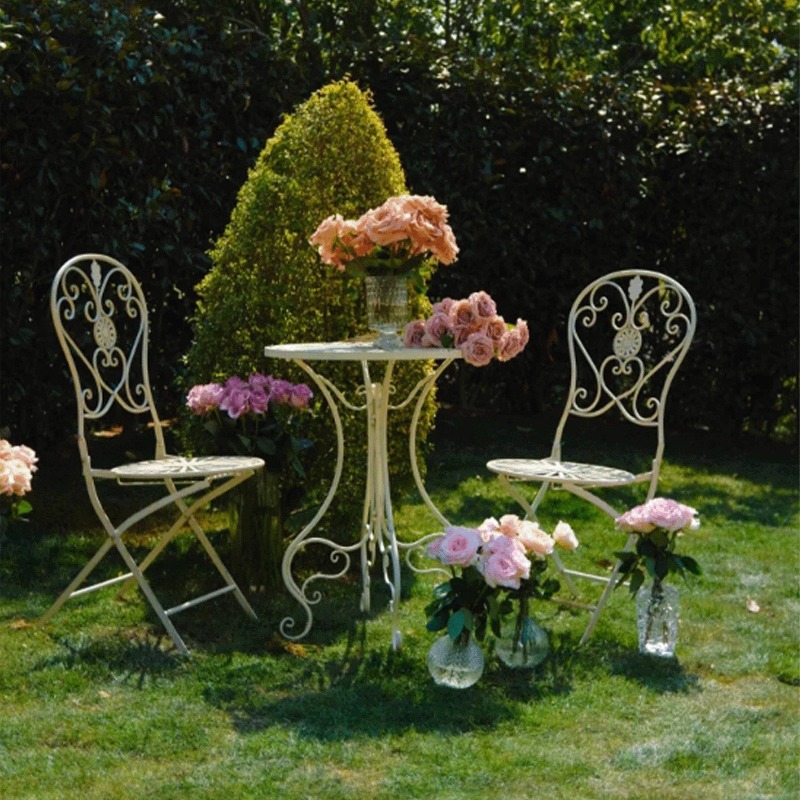 طاولة وكراسي حديدية فرنسية عتي - مراجعة Outdoor Furniture Cafe وسعره